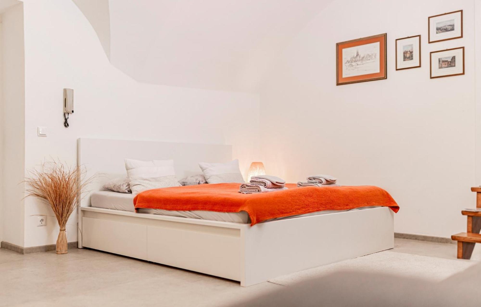 Suite-Regensburg Exterior photo