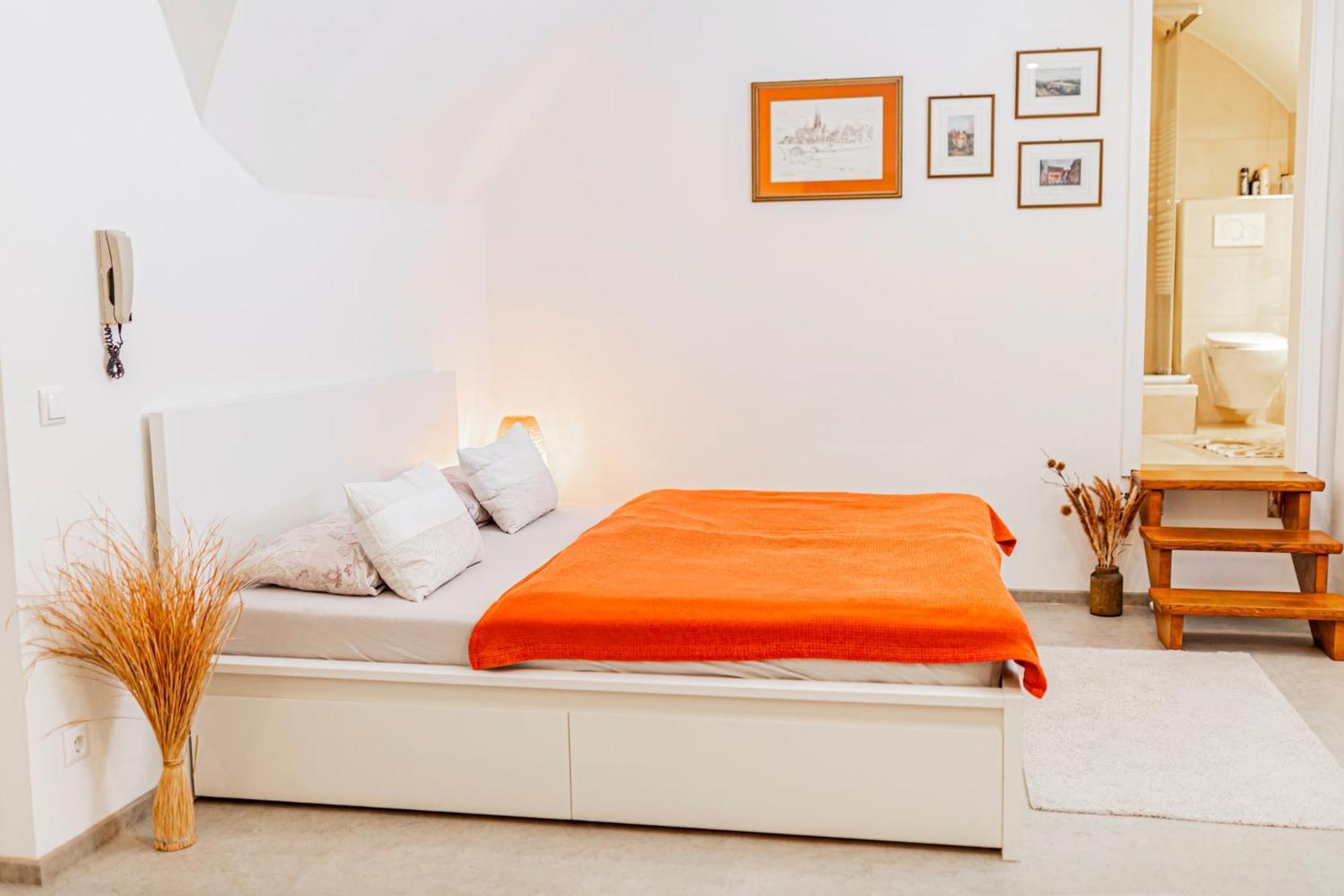 Suite-Regensburg Exterior photo